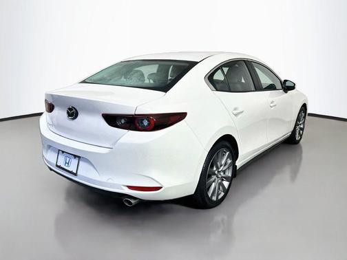 Snowflake White Pearl Mica 2026 Mazda Mazda3 FWD w/Preferred Package