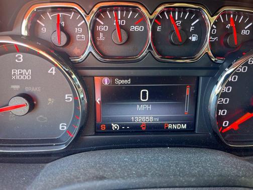 Sparkling Silver Metallic 2016 GMC Yukon SLT