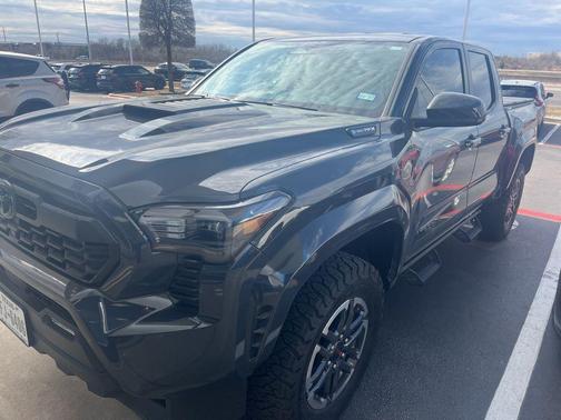 2025 Toyota Tacoma Hybrid TRD Sport