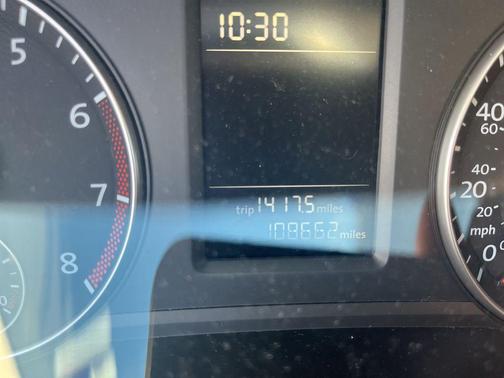 2015 Volkswagen Passat 1.8T Limited Edition