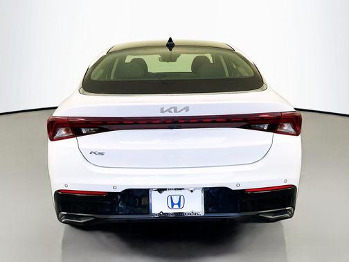 2022 Kia K5 EX