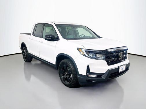 Platinum White Pearl 2026 Honda Ridgeline Black