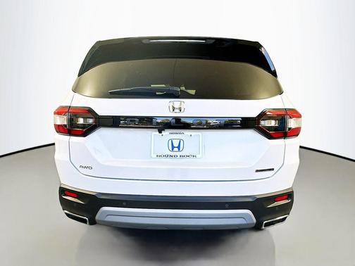 2025 Honda Pilot Touring 8-Passenger
