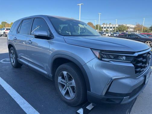 2023 Honda Pilot 2WD EX-L 8 Passenger
