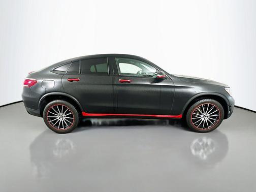 2022 Mercedes-Benz GLC 300 4MATIC Coupe