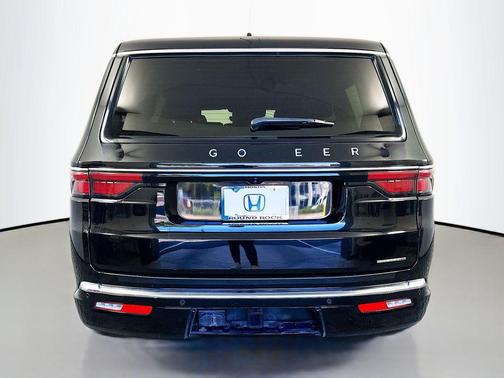 2024 Jeep Wagoneer Series II 4x2