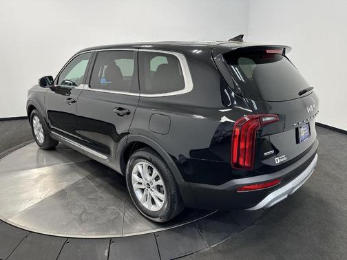 2022 Kia Telluride LX