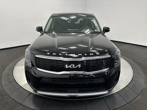 2022 Kia Telluride LX