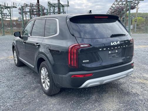 2022 Kia Telluride LX