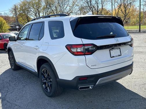 2025 Honda Pilot Touring+