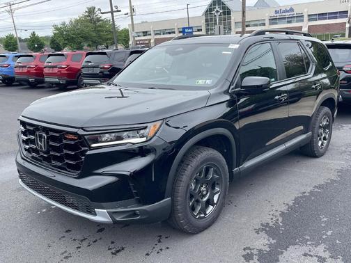 2025 Honda Pilot TrailSport