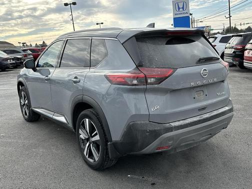 2021 Nissan Rogue SL