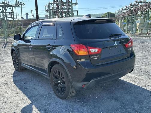 Labrador Black Pearl 2017 Mitsubishi Outlander Sport LE