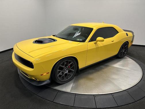 2018 Dodge Challenger 392 Hemi Scat Pack Shaker
