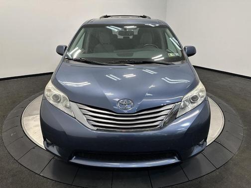 2017 Toyota Sienna Limited