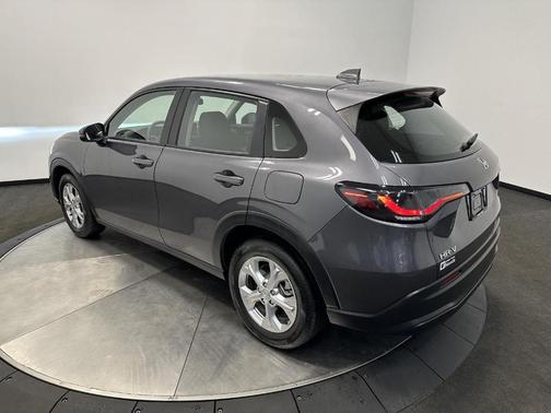Modern Steel Metallic 2025 Honda HR-V LX