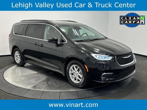 2022 Chrysler Pacifica Touring-L