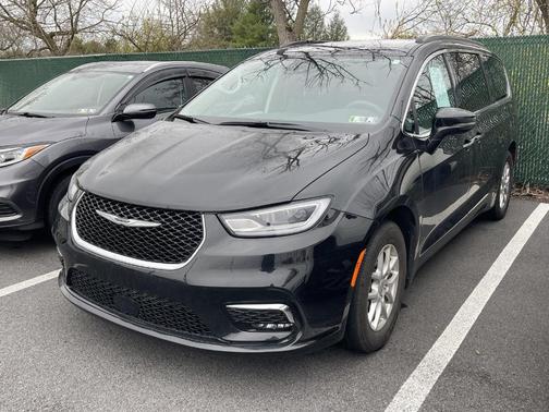 2022 Chrysler Pacifica Touring-L