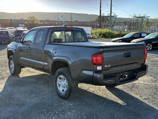 2019 Toyota Tacoma SR
