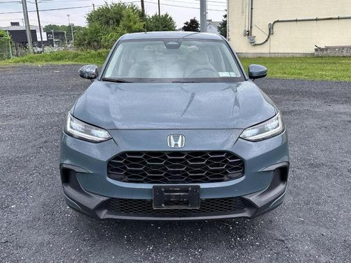 Pearl 2023 Honda HR-V LX