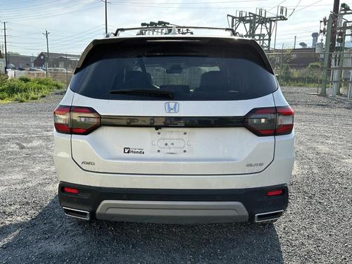 Platinum White Pearl 2025 Honda Pilot Elite