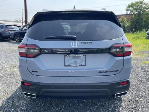 2025 Honda Pilot Black Edition