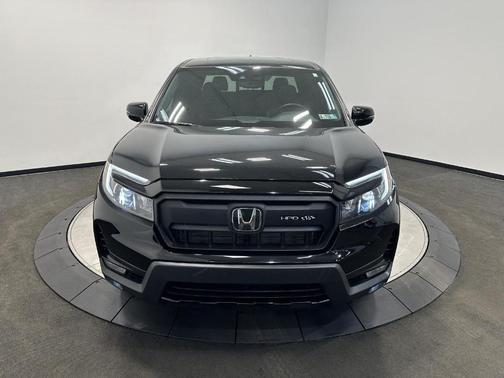 Crystal Black Pearl 2024 Honda Ridgeline Black Edition