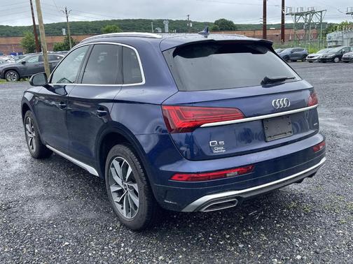 2022 Audi Q5 45 S line quattro Premium