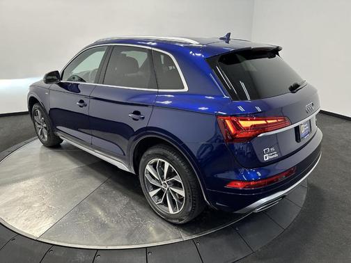2022 Audi Q5 45 S line quattro Premium