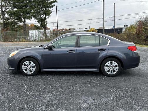 2010 Subaru Legacy 2.5i
