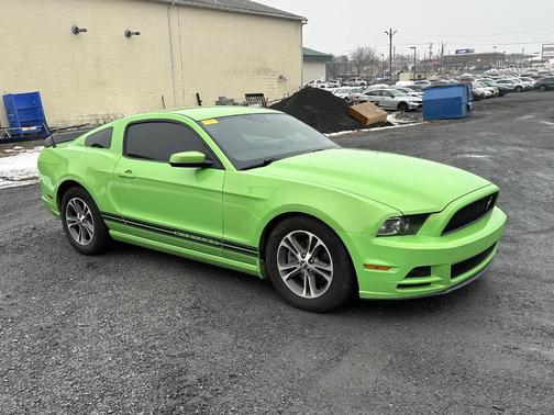 2013 Ford Mustang V6 Premium