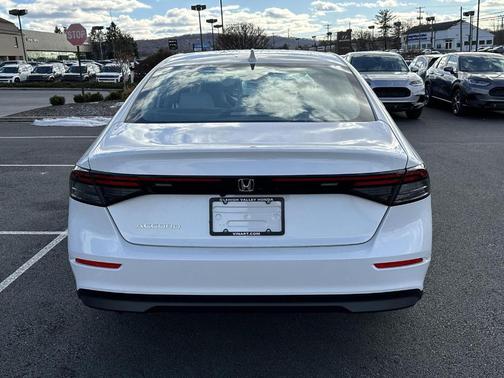 2025 Honda Accord LX