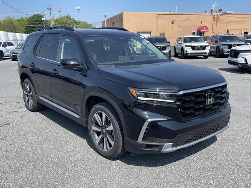 2025 Honda Pilot Touring