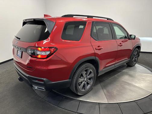 2023 Honda Pilot Sport