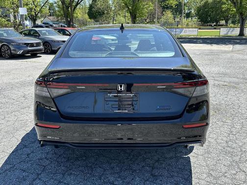 Crystal Black Pearl 2026 Honda Accord Hybrid Sport-L