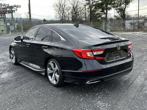 2019 Honda Accord Touring 2.0T