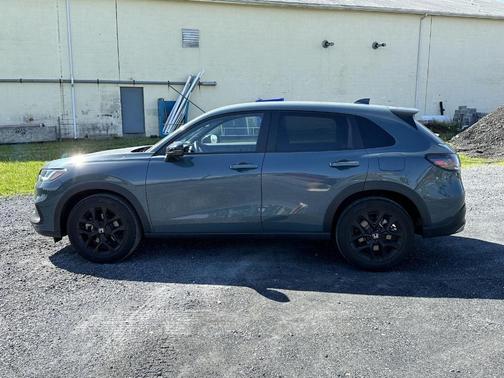 Pearl 2025 Honda HR-V Sport