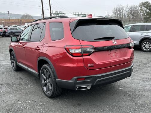 2023 Honda Pilot Sport