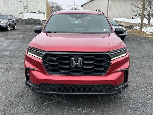 2023 Honda Pilot Sport
