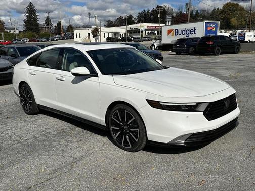 2025 Honda Accord Hybrid Touring