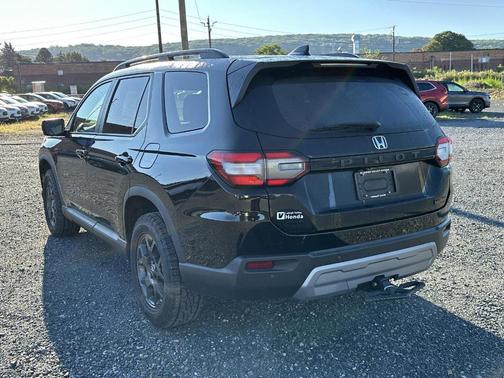 2023 Honda Pilot TrailSport