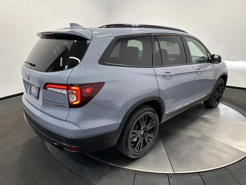 2022 Honda Pilot Black Edition