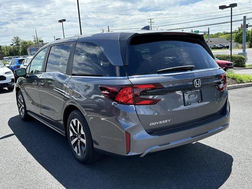 Modern Steel Metallic 2026 Honda Odyssey EX-L