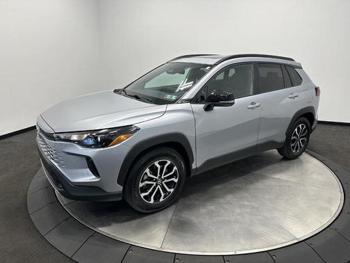 Sonic Silver 2026 Toyota Corolla Cross Hybrid SE