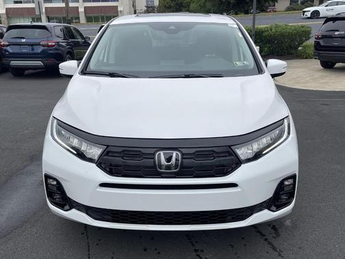 Platinum White Pearl 2026 Honda Odyssey Elite