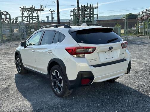 Crystal White Pearl 2021 Subaru Crosstrek Limited