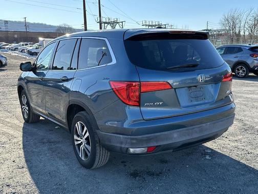 2016 Honda Pilot EX-L w/ Navigation
