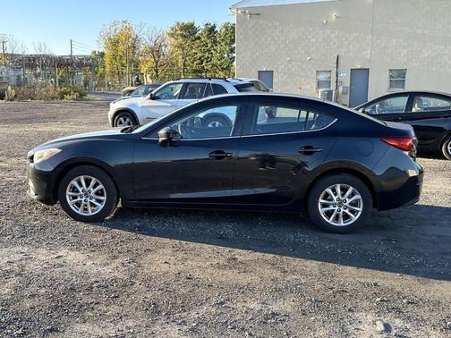 2016 Mazda Mazda3 i Sport