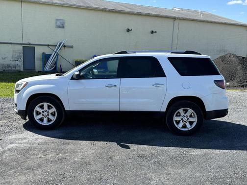 Summit White 2016 GMC Acadia SLE-2