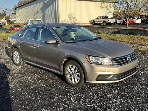 2016 Volkswagen Passat 1.8T S